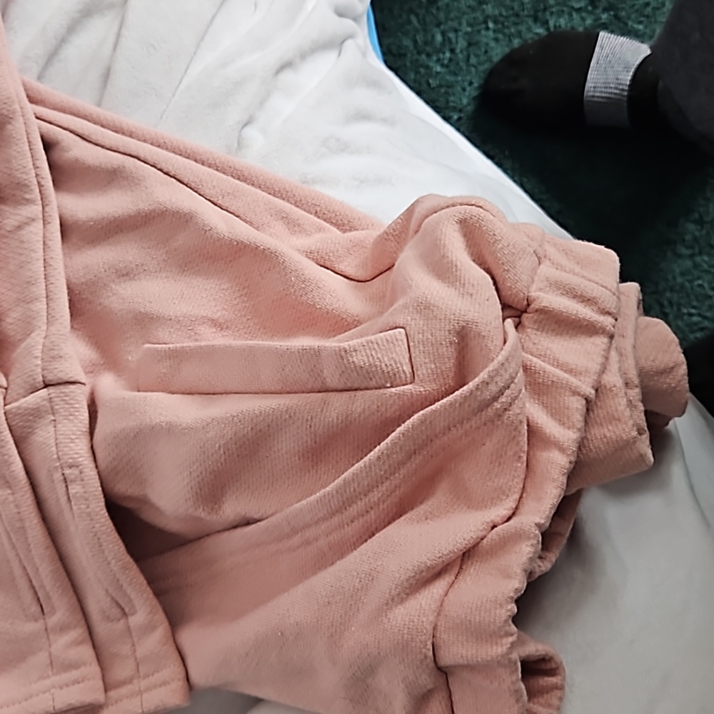 Hoddie - Picture 5 of 8
